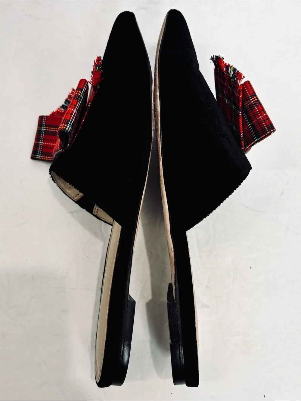 J Mclaughlin Lyon Flats Tartan Red Bow Pointed Toe Black Velvet Slide On Loafers